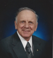 clarence hoelscher
